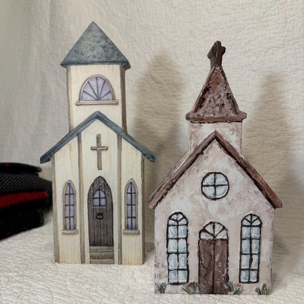 SOLD OUT‼️ Wooden Church Decor Set • Farmhouse Christmas Chapel Pair • Hand-Pain - Picture 5 of 6